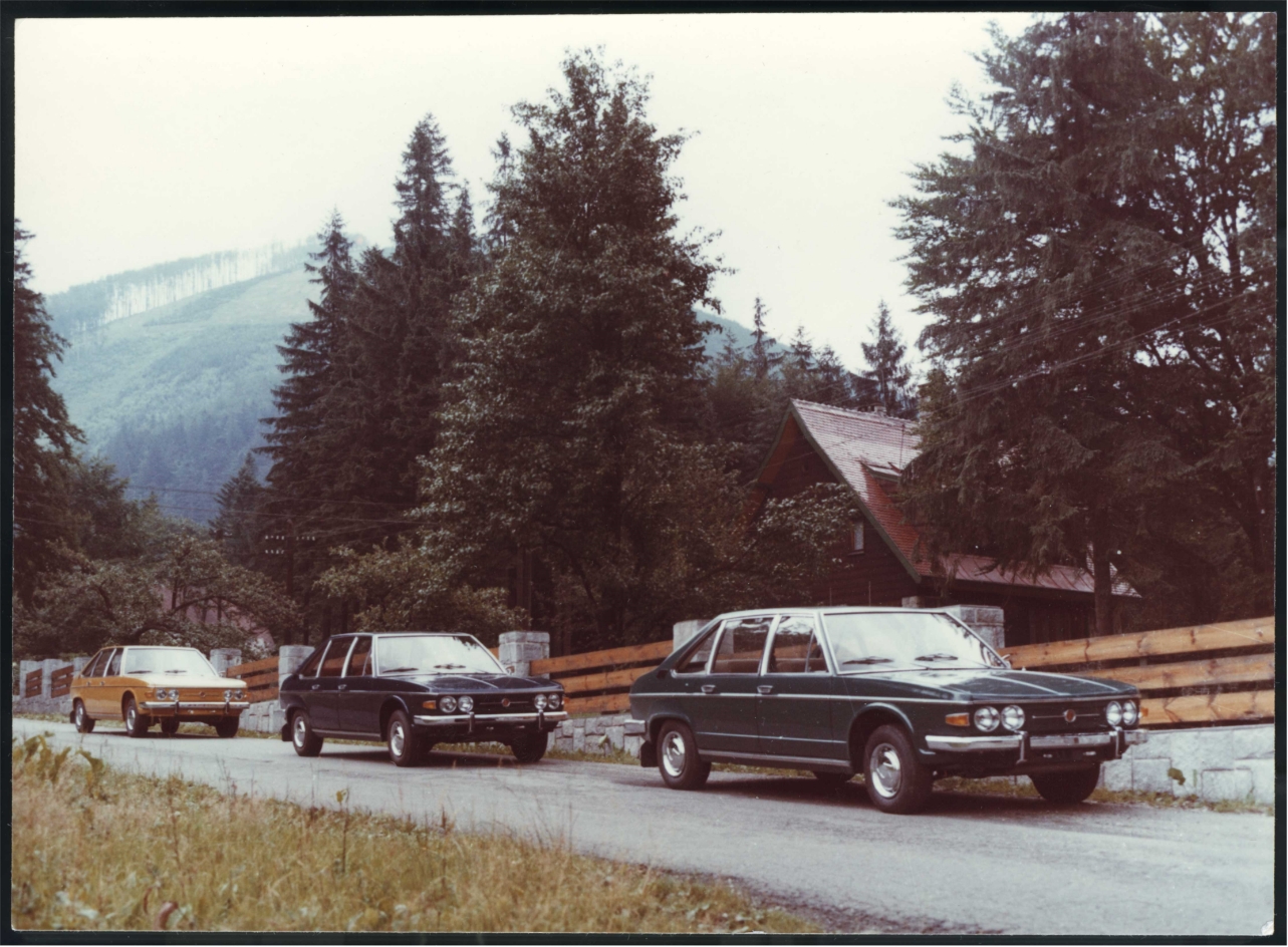 Tatra 613